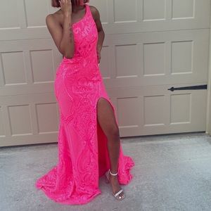 Pink size 2 prom dress